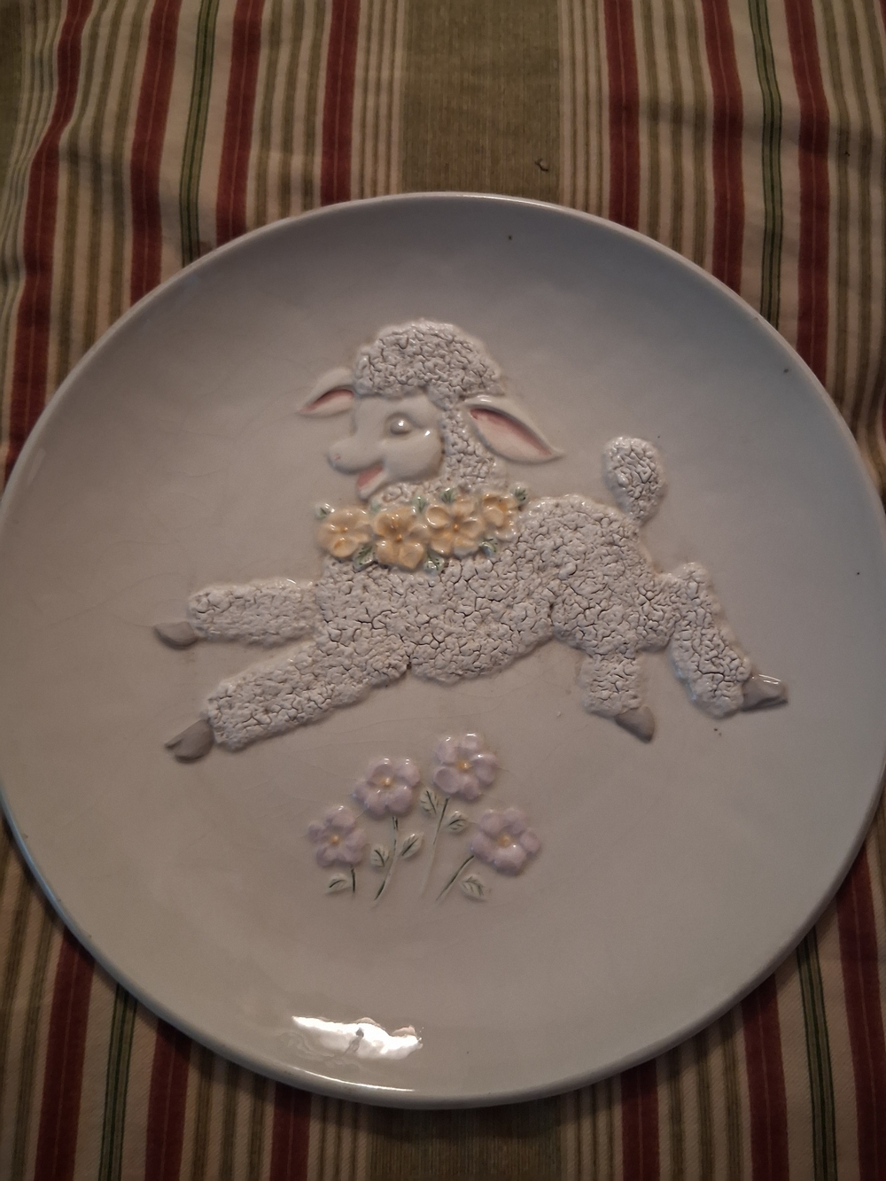 Vintage Sweet Ceramic Lamb Wall Plate with Pastel Floral Accents 3D